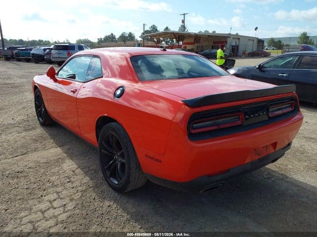 2017 DODGE CHALLENGER SXT 3