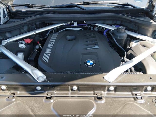 2027 BMW X7 10