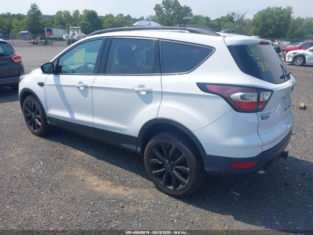 2017 FORD ESCAPE SE 3