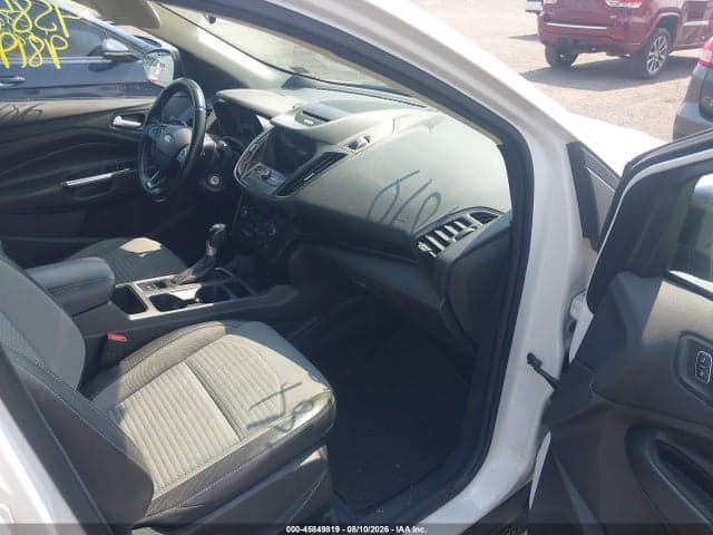 2017 FORD ESCAPE SE 5