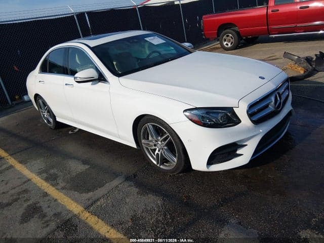 2017 MERCEDES-BENZ E 300 1