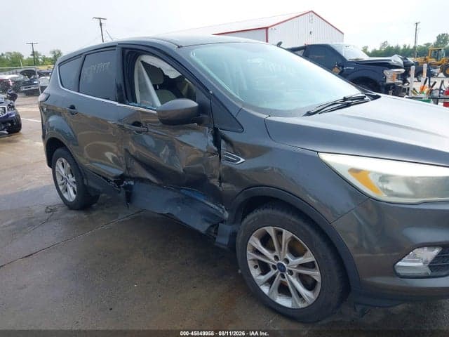 2017 FORD ESCAPE SE 6