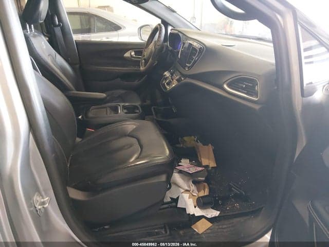 2020 CHRYSLER PACIFICA TOURING L 5