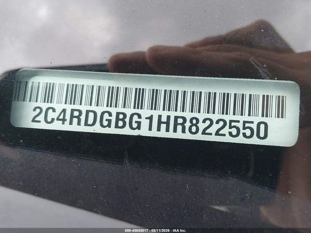 2017 DODGE GRAND CARAVAN SE 18