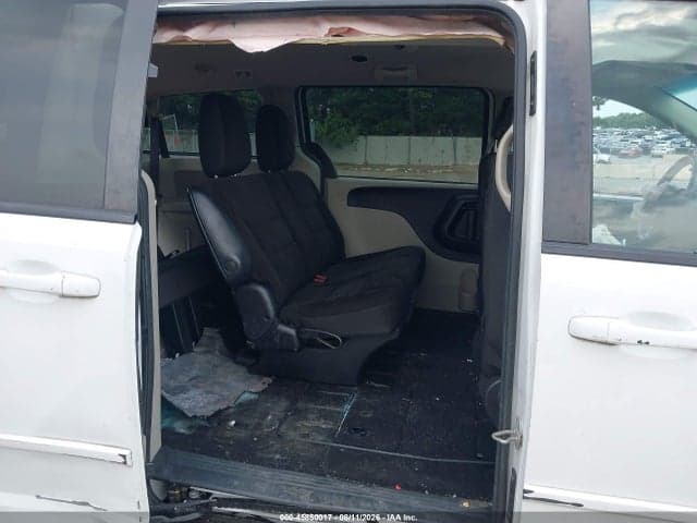 2017 DODGE GRAND CARAVAN SE 8