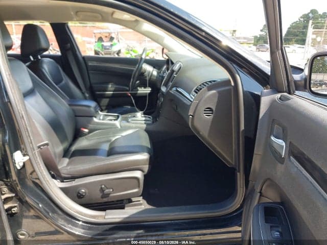 2019 CHRYSLER 300 TOURING 5