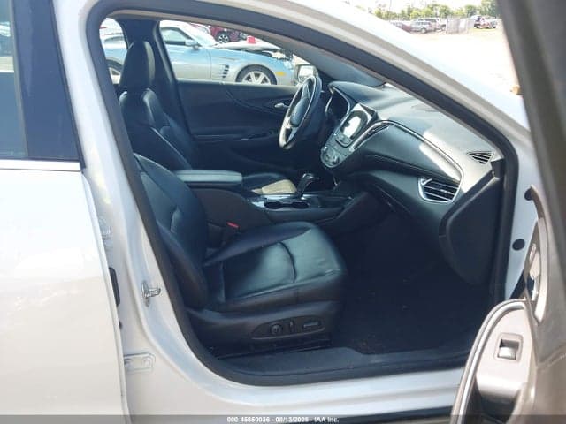 2017 CHEVROLET MALIBU 1LT 5