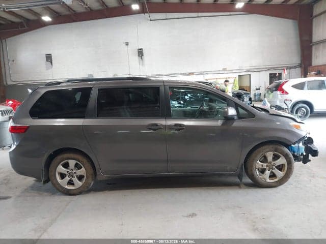 2017 TOYOTA SIENNA LE 8 PASSENGER 13