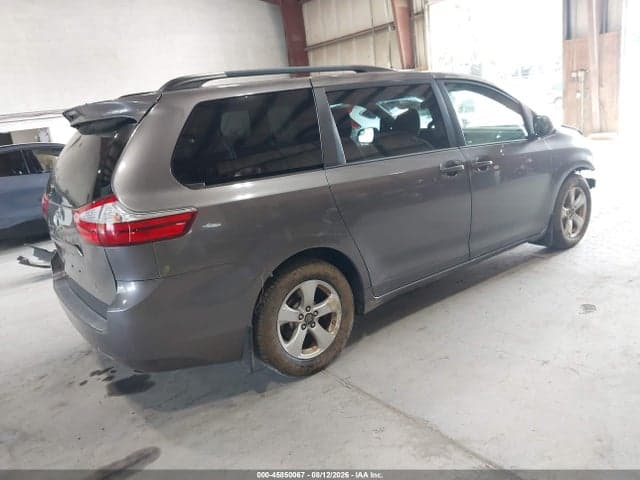 2017 TOYOTA SIENNA LE 8 PASSENGER 4