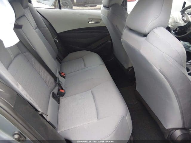 2026 TOYOTA COROLLA SE 8