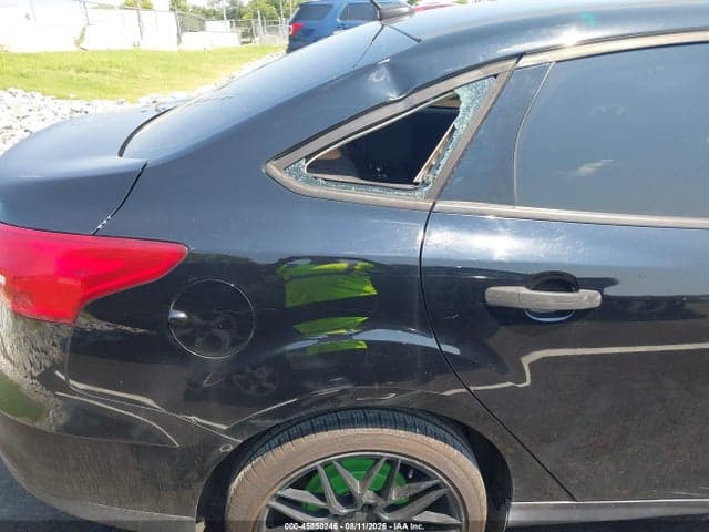 2017 FORD FOCUS S 12