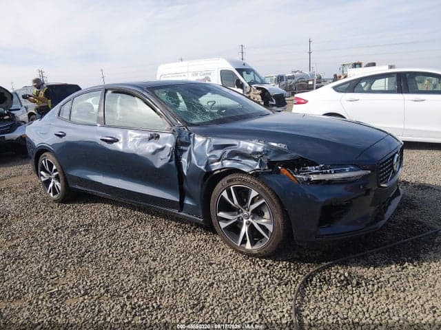 2021 VOLVO S60 RECHARGE PLUG-IN HYBRID T8 R-DESIGN EXPRESSION