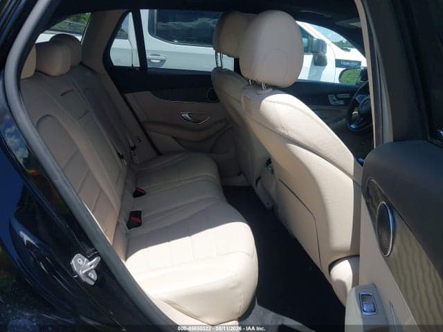 2018 MERCEDES-BENZ GLC 300 5