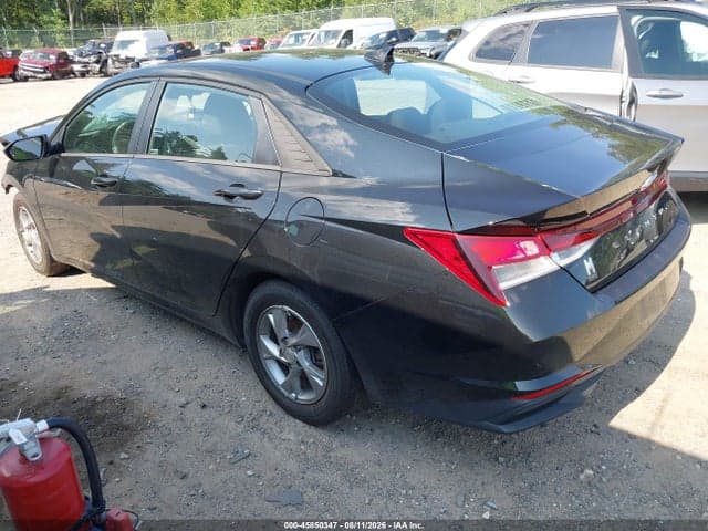 2022 HYUNDAI ELANTRA SE 3