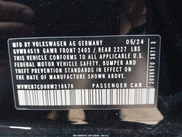2024 VOLKSWAGEN GOLF R 2.0T 9