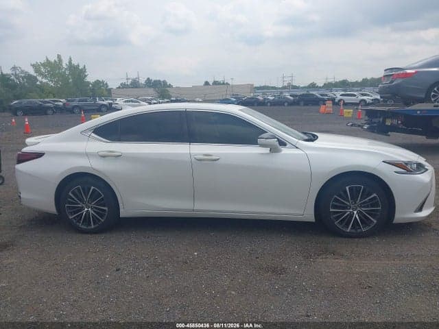 2022 LEXUS ES 250 13