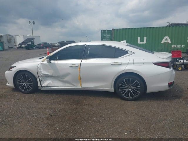 2022 LEXUS ES 250 14