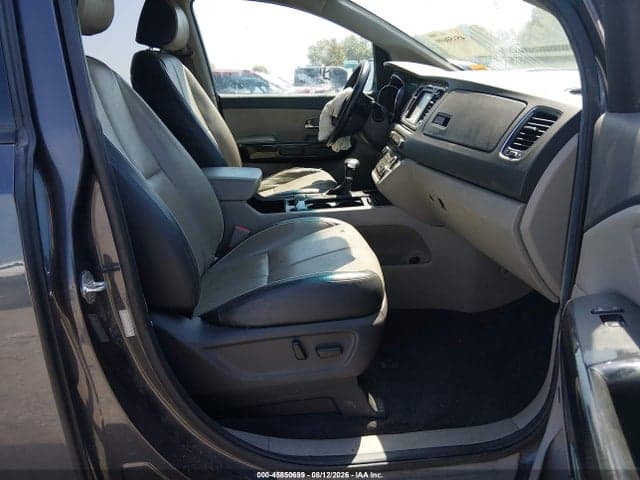 2017 KIA SEDONA SX 5