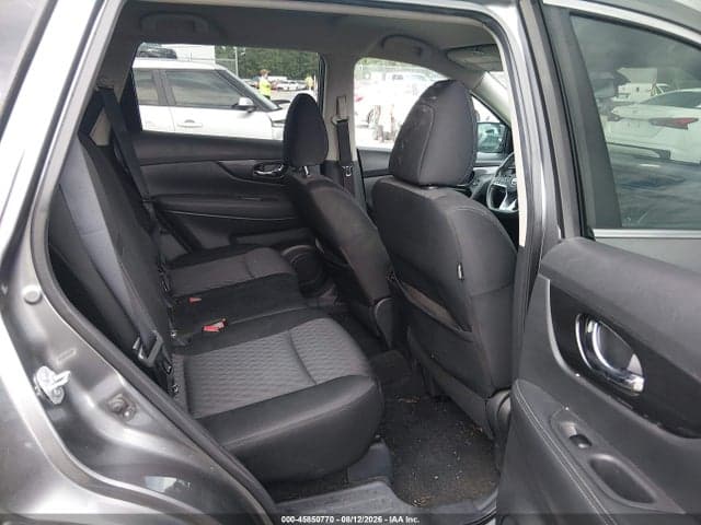 2017 NISSAN ROGUE SV 8