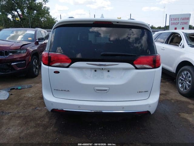 2020 CHRYSLER PACIFICA LIMITED 16