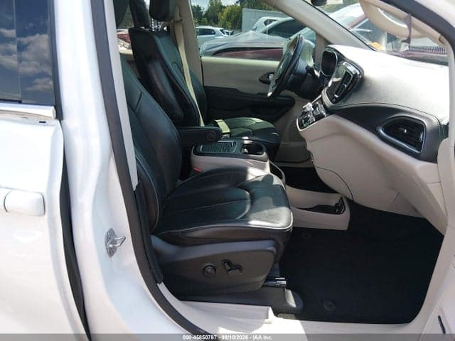 2020 CHRYSLER PACIFICA LIMITED 5