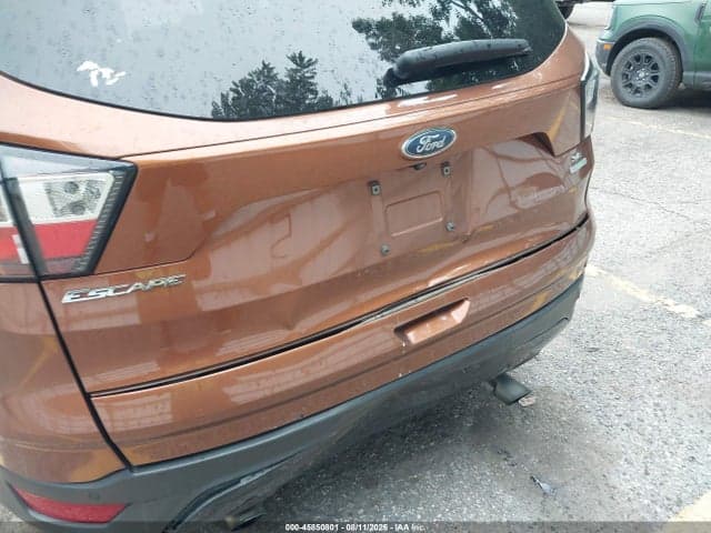 2017 FORD ESCAPE SE 6