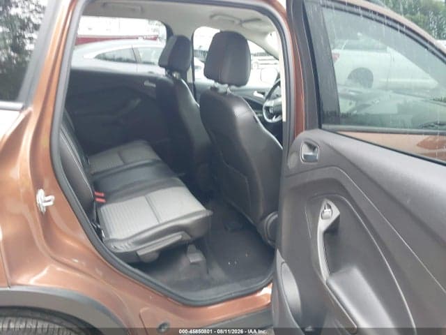 2017 FORD ESCAPE SE 8