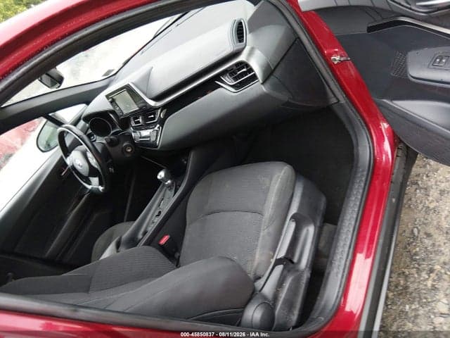 2018 TOYOTA C-HR XLE 5
