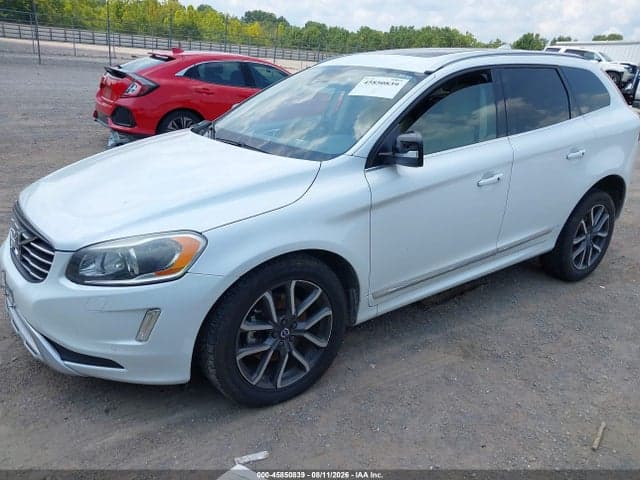 2017 VOLVO XC60 T6 DYNAMIC 2