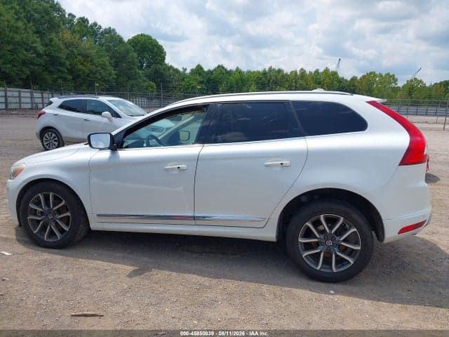 2017 VOLVO XC60 T6 DYNAMIC 14