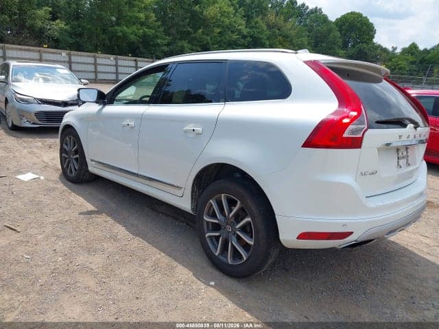 2017 VOLVO XC60 T6 DYNAMIC 3