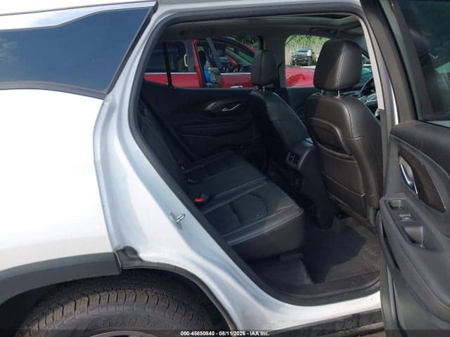 2022 GMC TERRAIN AWD SLT 8
