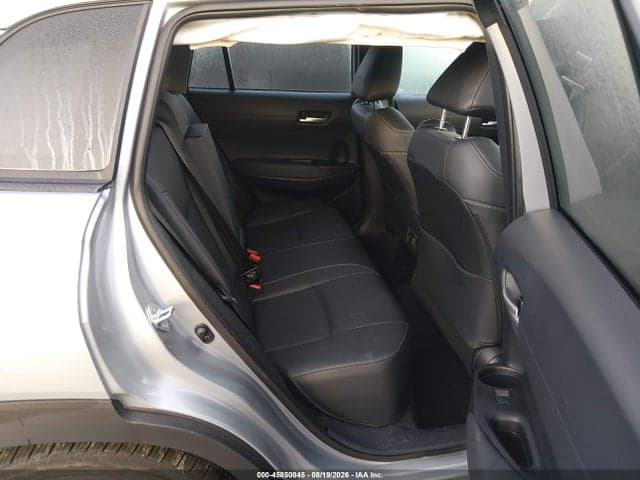 2026 TOYOTA COROLLA CROSS XLE 8