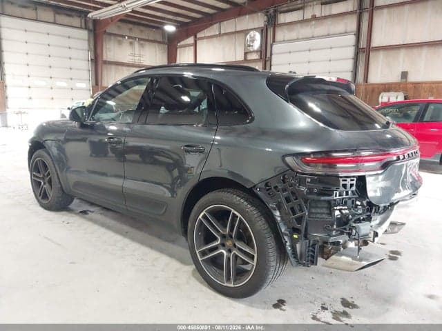 2021 PORSCHE MACAN 3