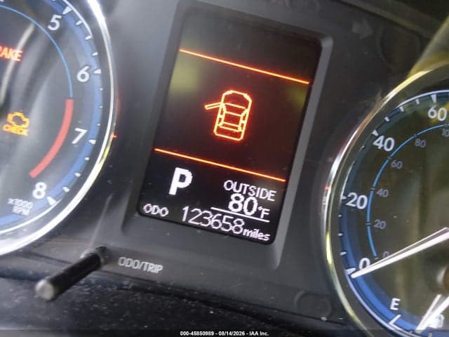 2019 TOYOTA COROLLA LE 15