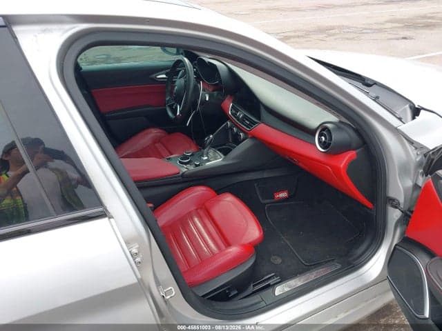 2018 ALFA ROMEO GIULIA TI 5