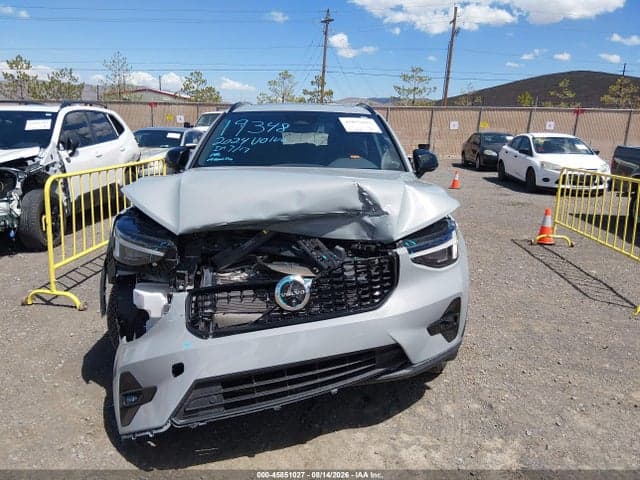 2024 VOLVO XC40 B5 PLUS DARK THEME 15