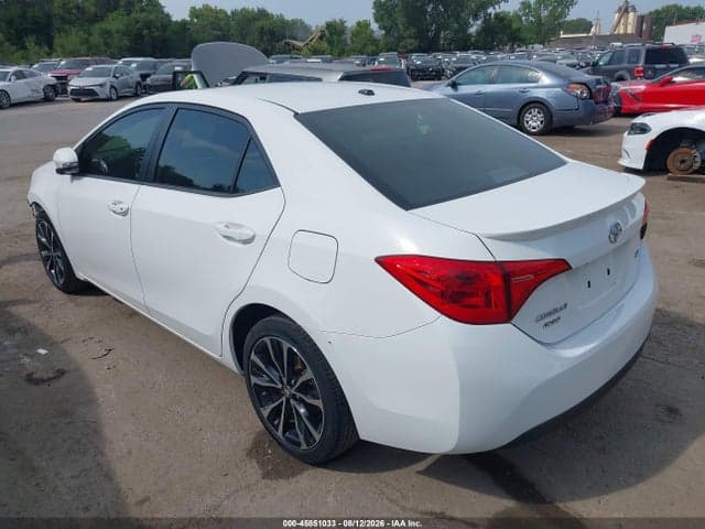 2017 TOYOTA COROLLA SE 3