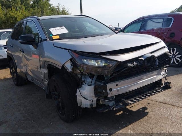 2021 TOYOTA RAV4 LE 1