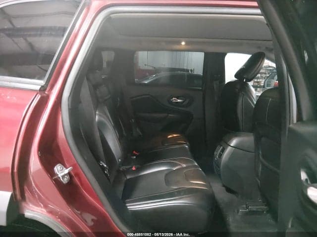 2019 JEEP CHEROKEE TRAILHAWK 4X4 8