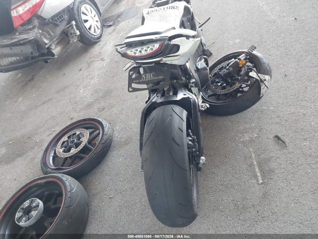 2026 HONDA CBR1000 RR 6