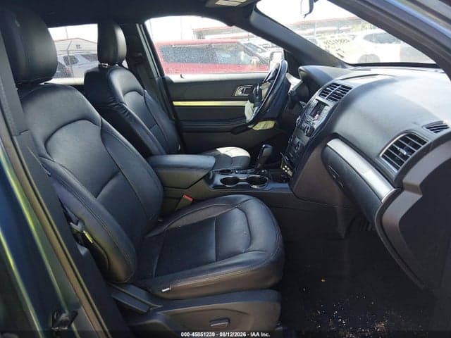 2019 FORD EXPLORER XLT 5