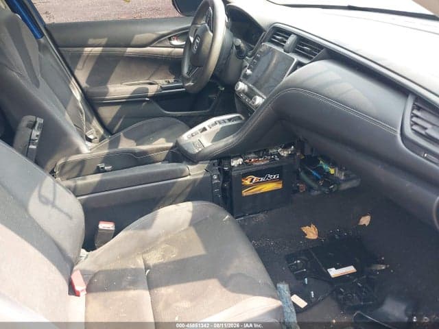 2019 HONDA INSIGHT EX 5