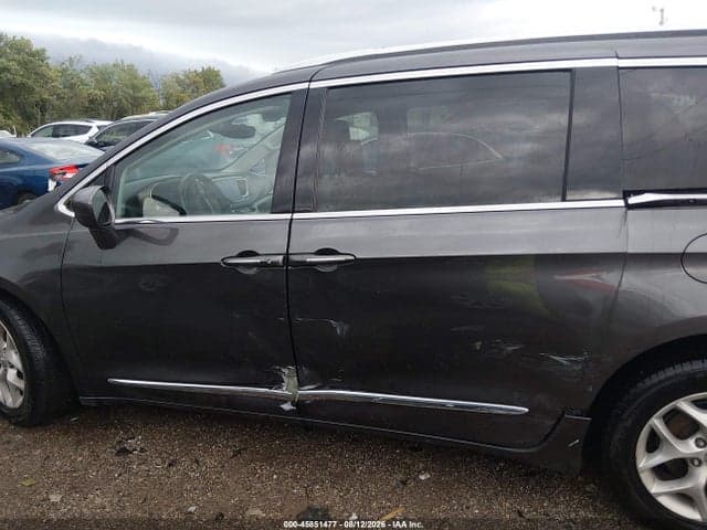 2017 CHRYSLER PACIFICA TOURING-L PLUS 14