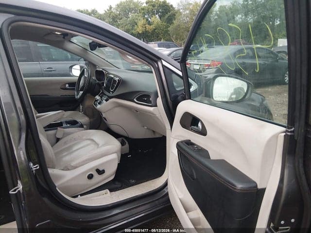 2017 CHRYSLER PACIFICA TOURING-L PLUS 5