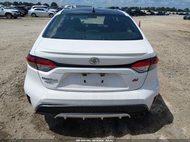 2021 TOYOTA COROLLA SE 16