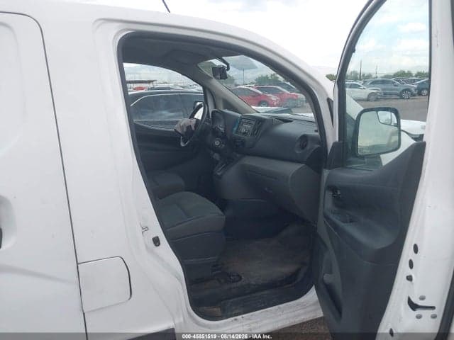 2017 NISSAN NV200 S 5