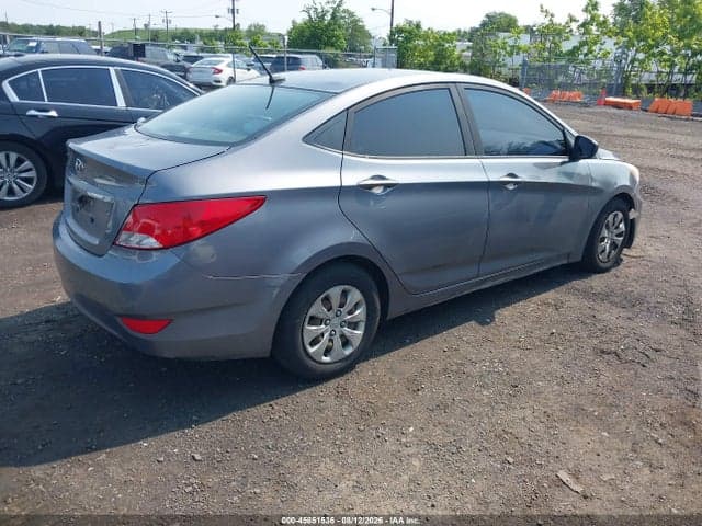 2017 HYUNDAI ACCENT SE 4