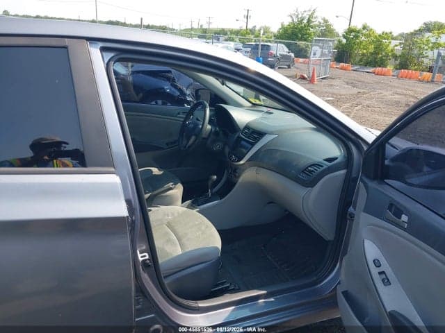 2017 HYUNDAI ACCENT SE 5
