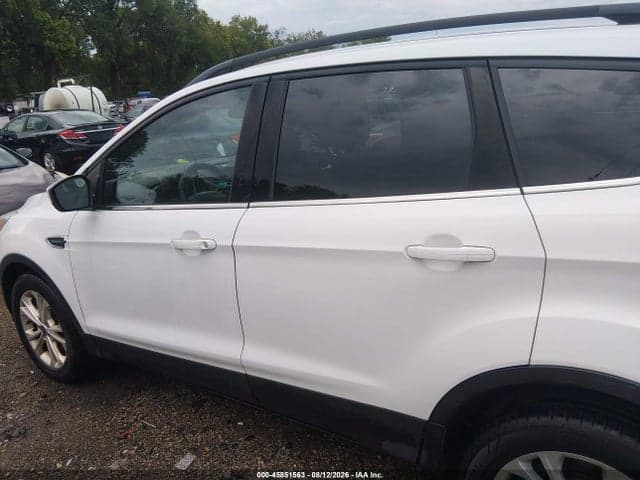 2017 FORD ESCAPE SE 14
